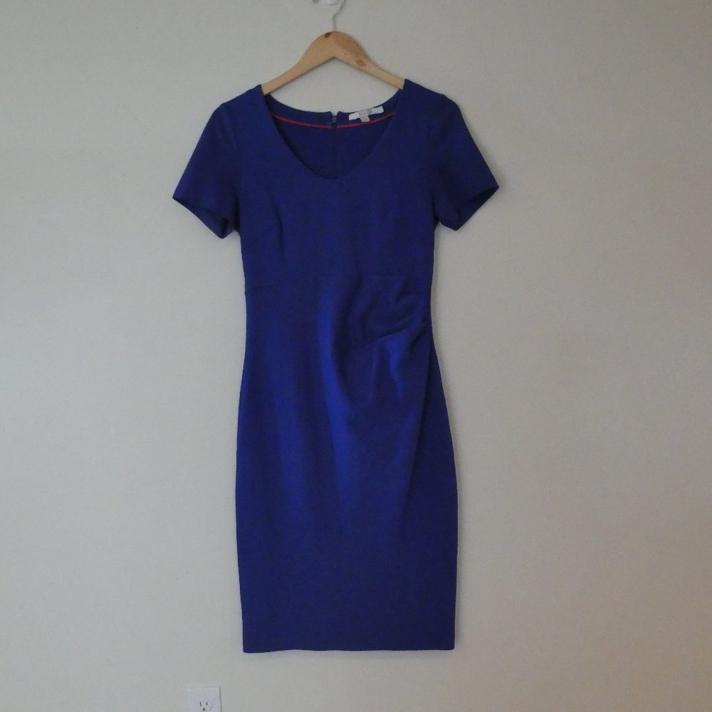 Demure Flattering  Dress EUC